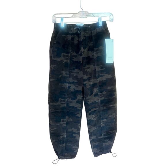No Boundaries Camo corduroy, parachute pants Sz XXS NWT - Picture 1 of 8